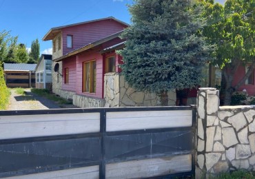 CASA CON PILETA Y QUINCHO